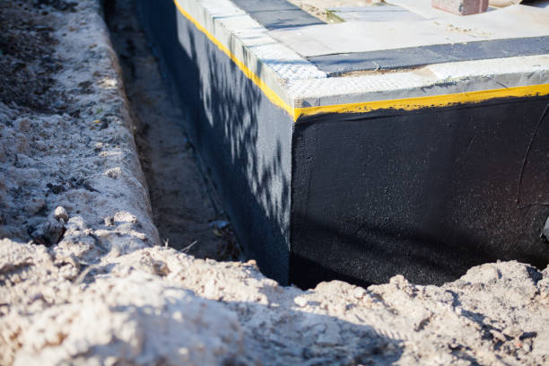 Professional Vapor Barrier Installation technician working in Clackamas, OR